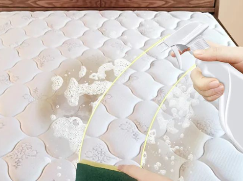 床垫清洗剂教你一招轻松洗床垫