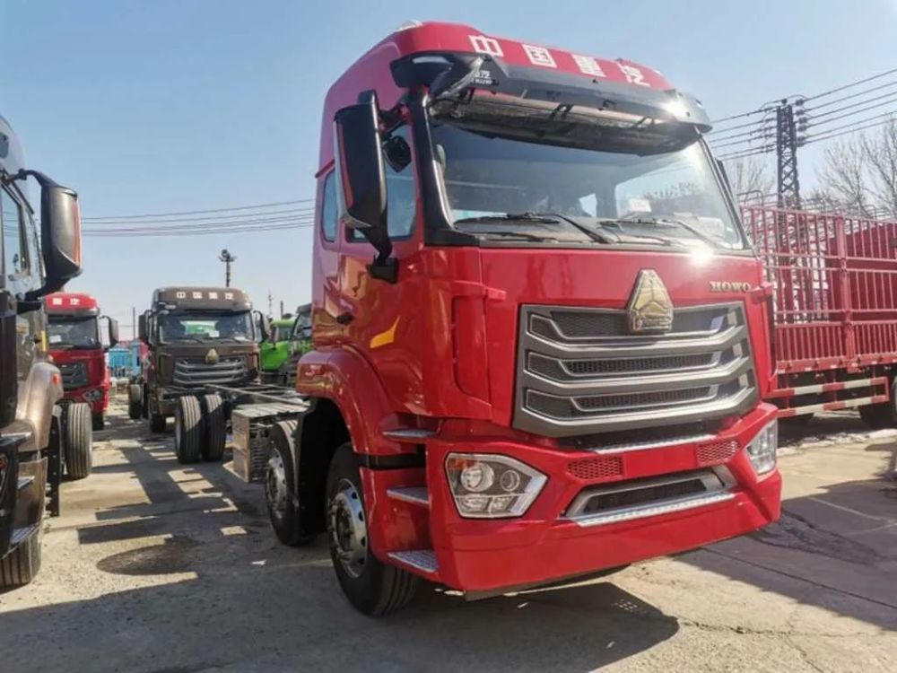 9米6快运新选择 重汽豪沃n5g插图30