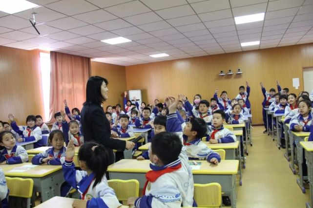 通遼鐵檢|法治課堂進校園 春風化雨助成長