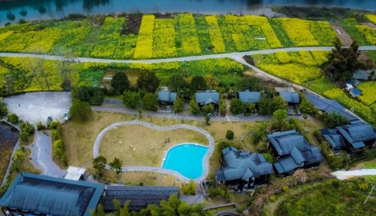 去古老村寨寻找布依族文明……地理位置:贵州省黔南州荔波县朝阳镇板