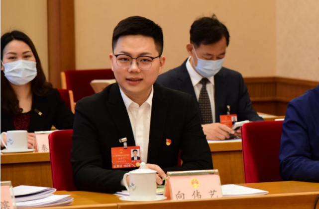 全国人大代表向伟艺:防止"躺平"要把年轻人的一股劲挖掘出来_腾讯网