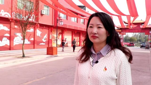 强国复兴有我巾帼心向党奋进新征程杨媛媛勇挑重担做好禾丰水乡执旗手