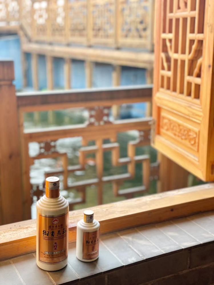 御贡天朝上品好酒让老百姓喝100纯粮酿造白酒