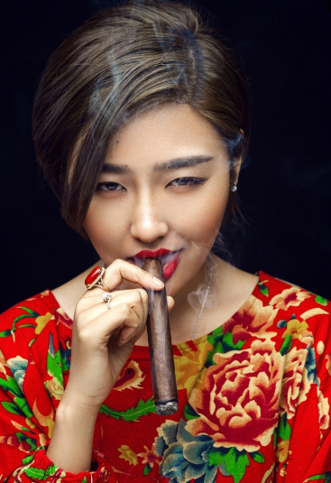 赵本山徒弟娇娇直播间怒怼赵本山师徒分离到底怪谁