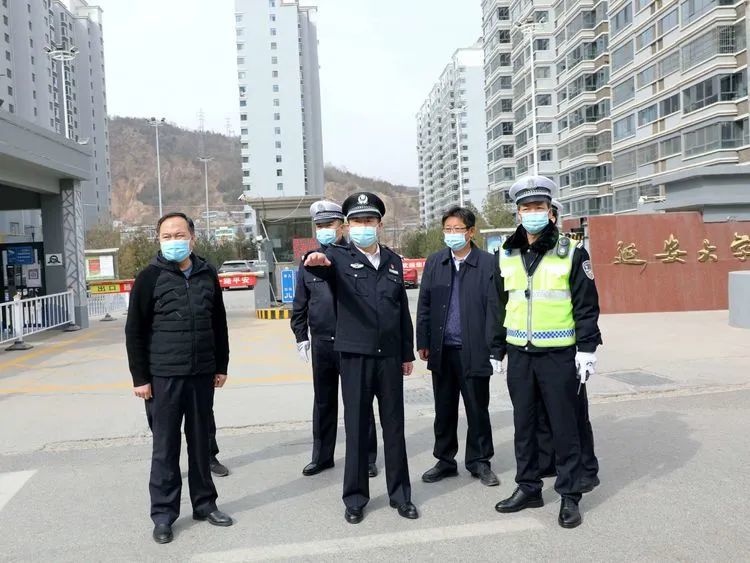 3月9日,延安市公安局党委委员,交警支队党委书记,支队长冯炜调研延安