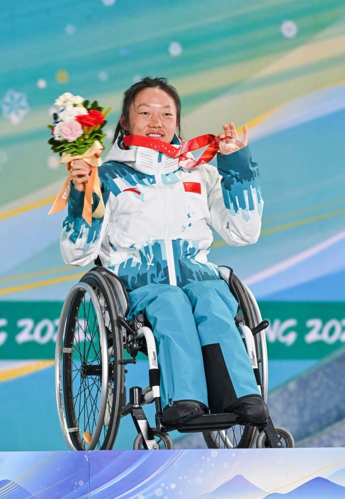 (北京冬残奥会)残奥越野滑雪—女子短距离(坐姿)颁奖仪式_腾讯新闻