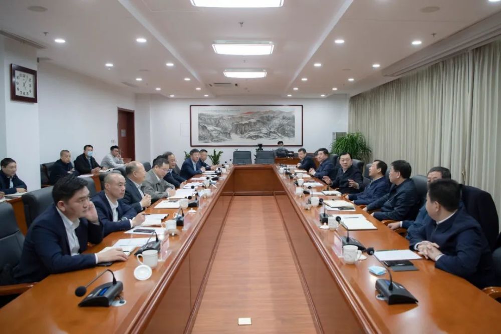 中能建董事长_单恒伟秘书长与中能建装配式建筑产业发展公司董事长吴平安会谈(2)