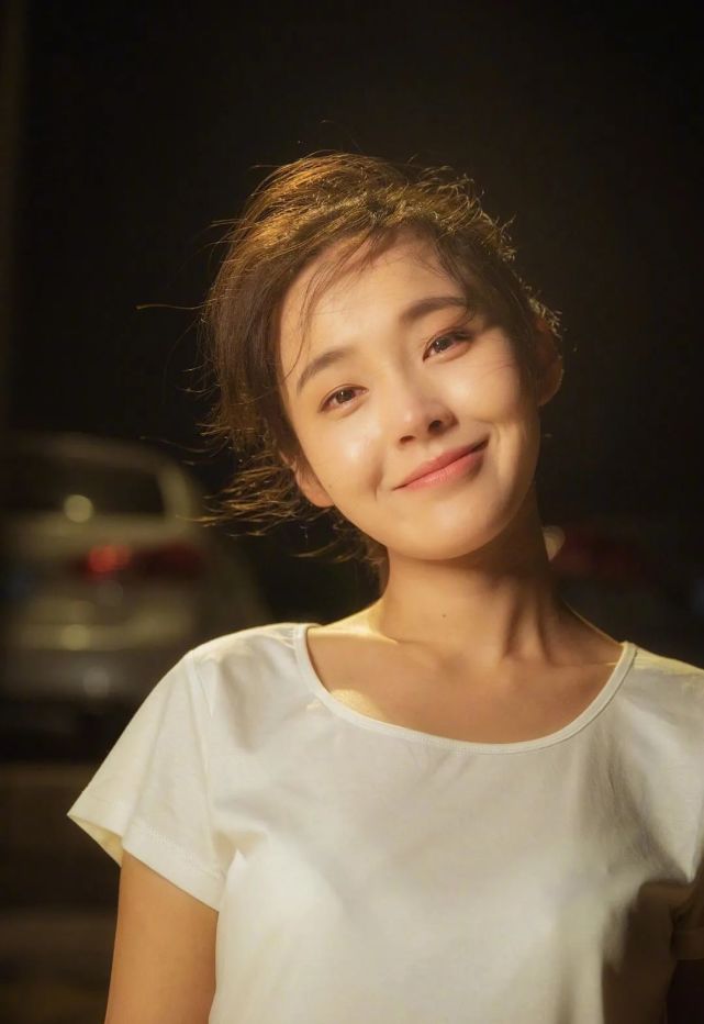 张佳宁的照片壁纸精选n