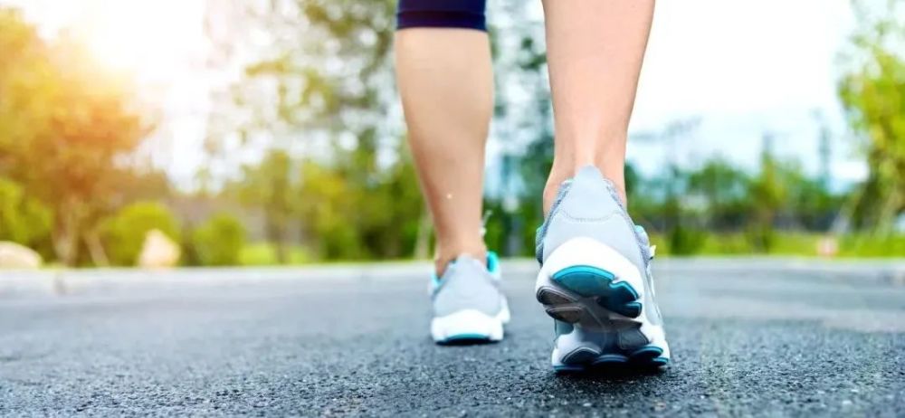 走路越快，人越年轻？新研究揭示：步行速度会影响端粒长度，改变衰老进程