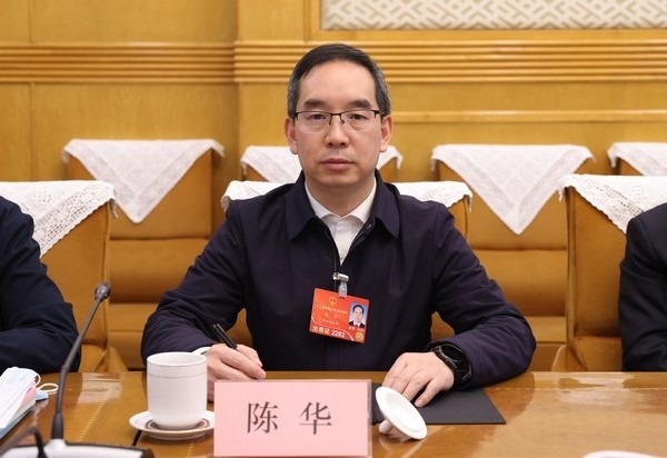陈华代表:优化调整能源结构需多点发力