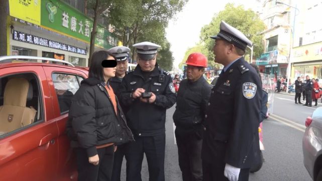 四轮电动车开展联合执法澧县公安局交警大队,县城管执法局等部门近日