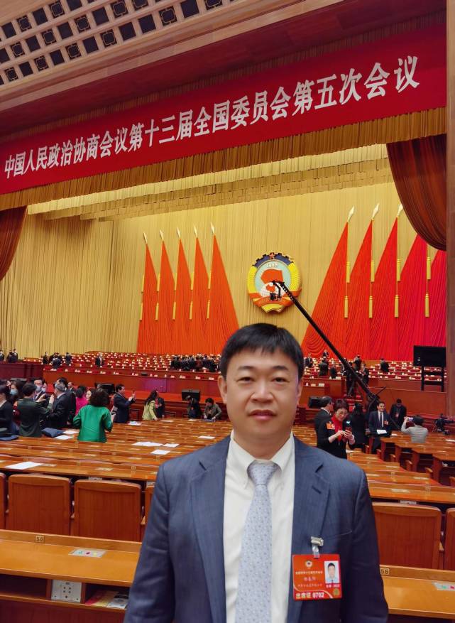 强微特公司董事长郑春阳委员参加2022年全国两会