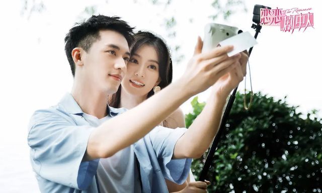 27岁许魏洲卡点官宣结婚从未公布过恋情唯一绯闻对象是周雨彤