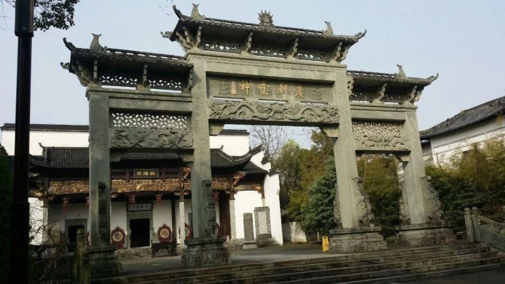 與此同時,張婧婧希望,國家發改委和財政部在御窯廠遺址考古遺址