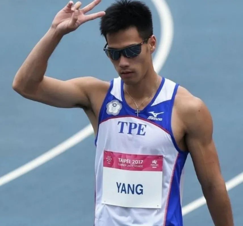 20秒93中国杨俊瀚的200米同样强悍偶像是苏炳添