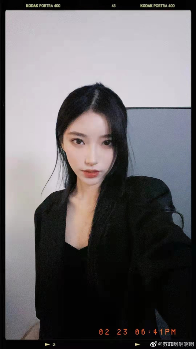 【见闻1283】绿毛正面硬刚假赛传言,小苏菲晒照御姐范十足