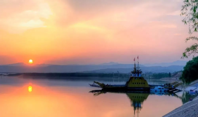 茅津渡——巨龙上亮丽鳞甲