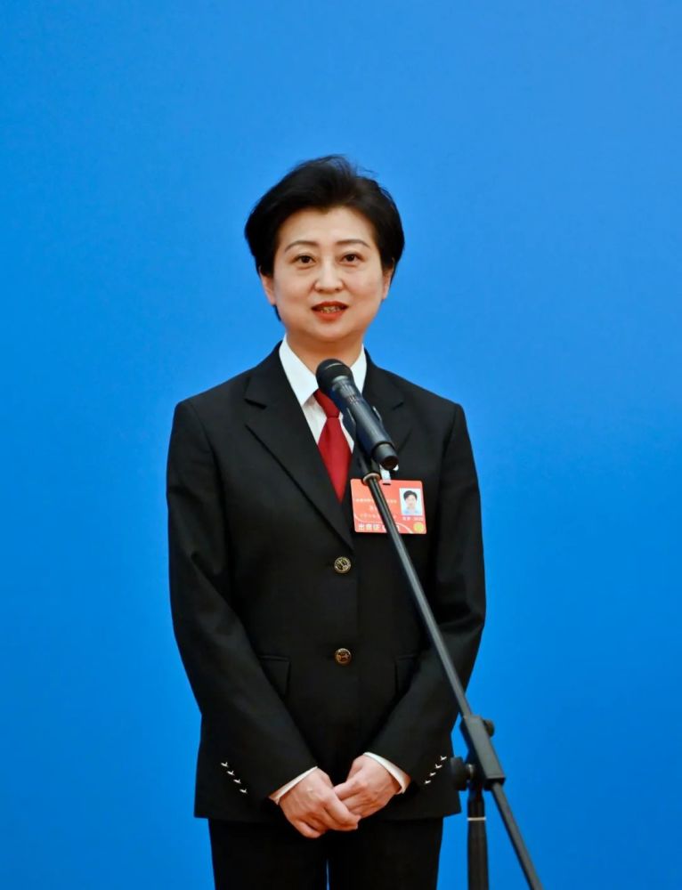 图为李迎新委员"协商民主是全过程人民民主的重要内容,凝聚共识是中华