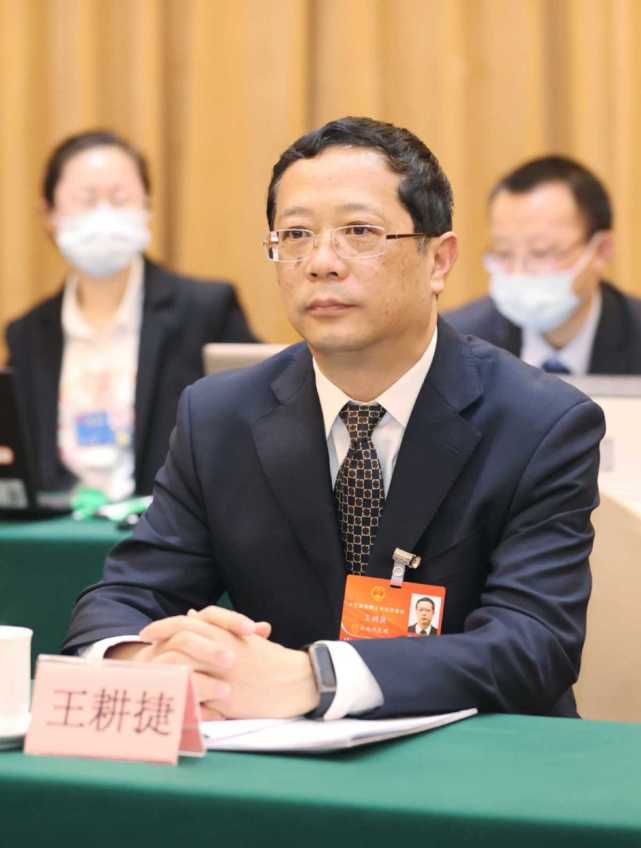 全国人大代表王耕捷：铁路成为助推云南经济高质量发展的强大引擎_腾讯新闻