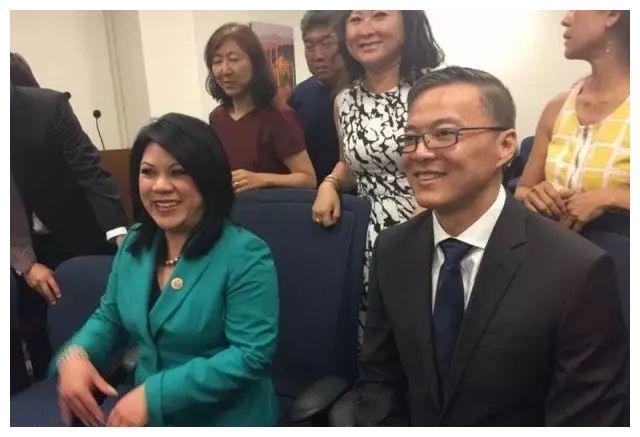 继续"捞金",这是啥操作|李晓明|李晓华|美国_教育|李氏集团|上海恩捷