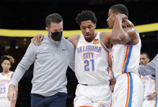 霍姆格伦赛季报销|切特的赛季报销给联盟带来什么教训？ 证明雷霆队的建队思路是有问题的。