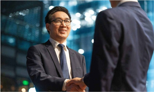 不喜欢巴结领导,不愿意走动关系,这样的人是不是没有未来了?