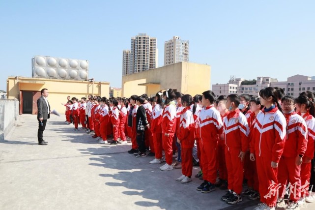 桂阳鹿峰中学奋斗一百天一起向未来