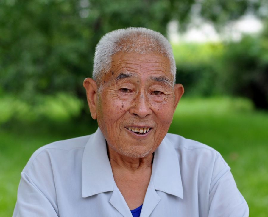 七十岁老人退休金被儿子拿去还房贷感叹养老金变成养儿金