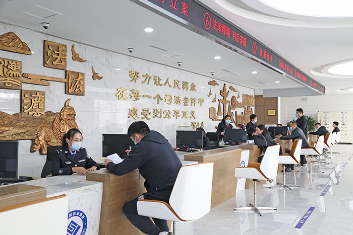 巾帼心向党为大局服务为人民司法记市三八红旗集体辽阳县人民法院诉讼