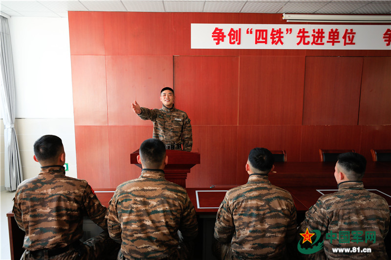 武警上海总队某支队组织官兵深入学习两会精神公司规模划分