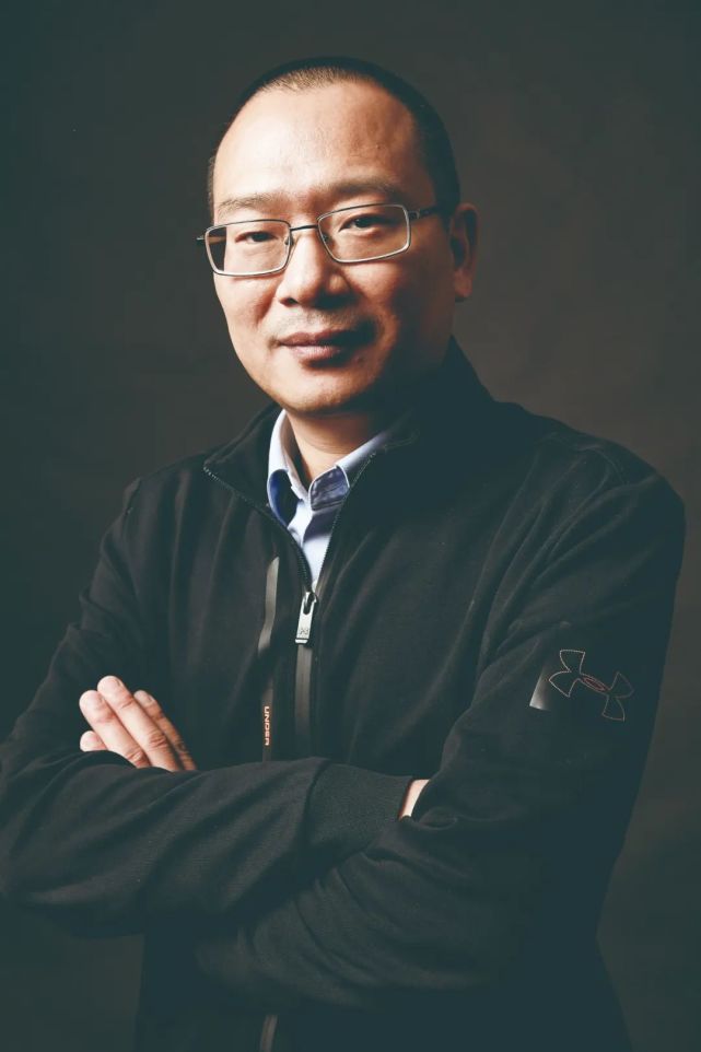 作家韩浩月写的春天的故事令人叫好!