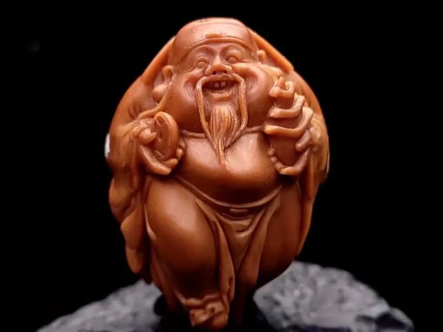 【好核雕鉴赏】:黄玲本工作品《群仙》