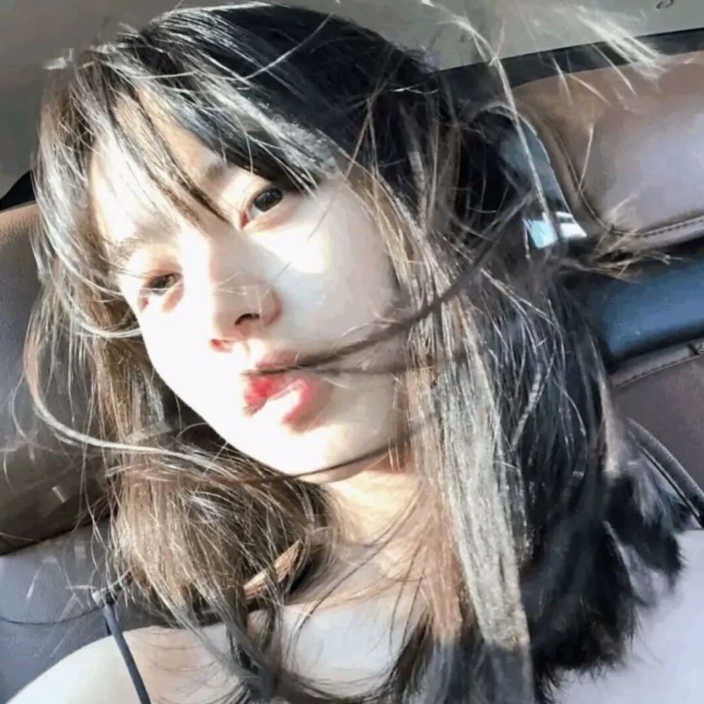 女生头像频繁出现在梦里的人