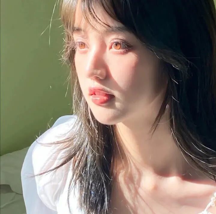 女生头像频繁出现在梦里的人
