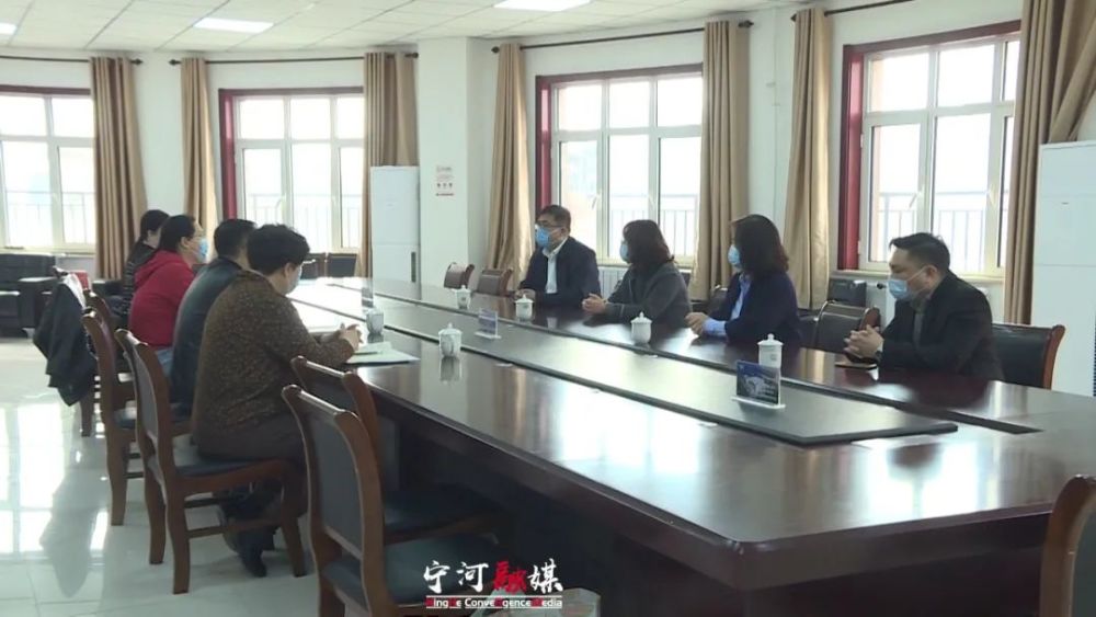 致敬庆三八温暖她