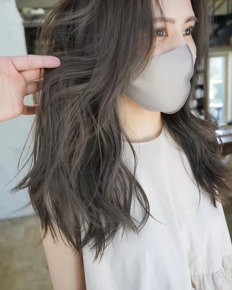 三种显白又高级的头发颜色 有质感掉色慢无需漂发 时尚又显年轻 腾讯新闻
