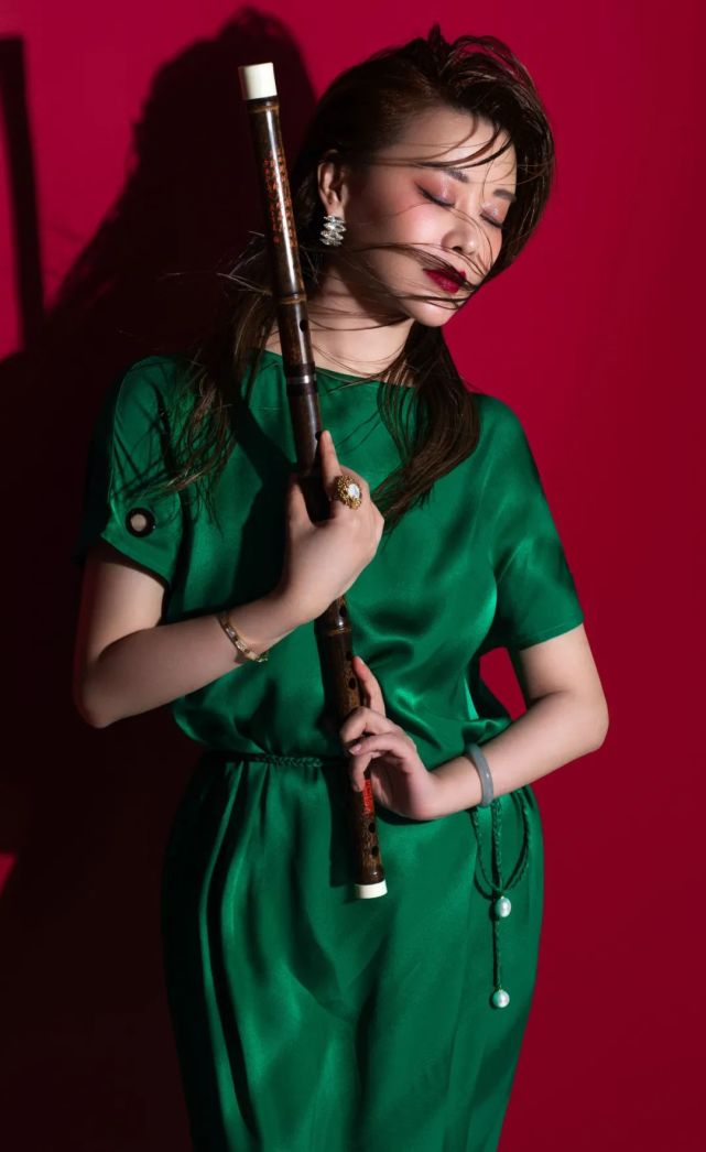 欣赏|笛子协奏曲《飞歌》著名竹笛演奏家唐俊乔教授演绎