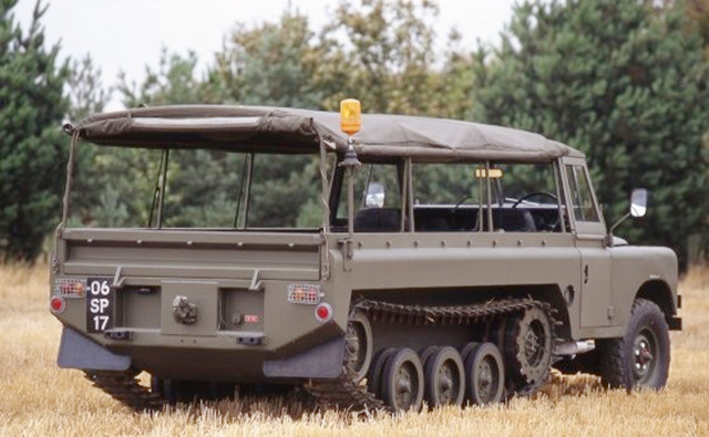 路虎牌半履带车路虎半人马座军用越野车