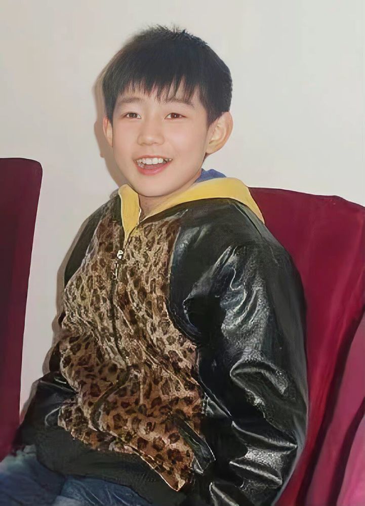 王源12岁的照片图片