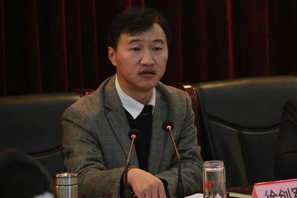 徐创军任中共长宁县委书记