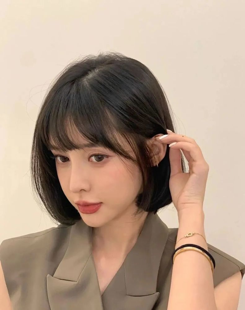 2022女生短发合集_腾讯新闻