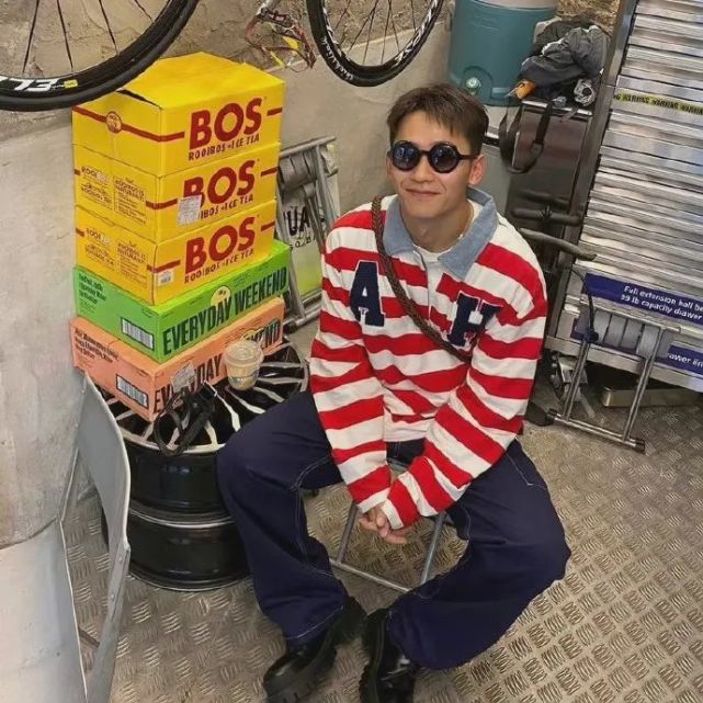 ins风男生头像