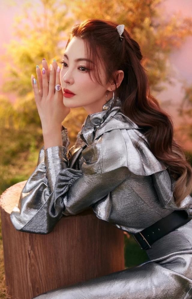 運維項目經理細主角羨慕腿褲時髦顯紅燒肉燉爛技巧