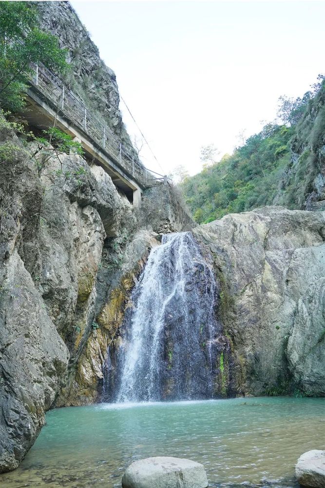 是羅定的著名旅遊景點,又是羅定市文物保護單位