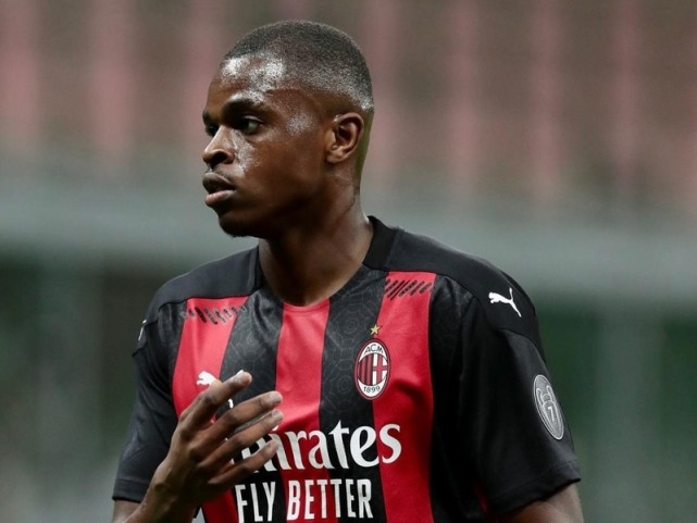 米兰后防天才新星皮埃尔·卡卢卢