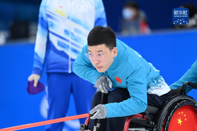 8%,位居各队第二.张明亮,陈建新是所在位置成功率最高的队员.