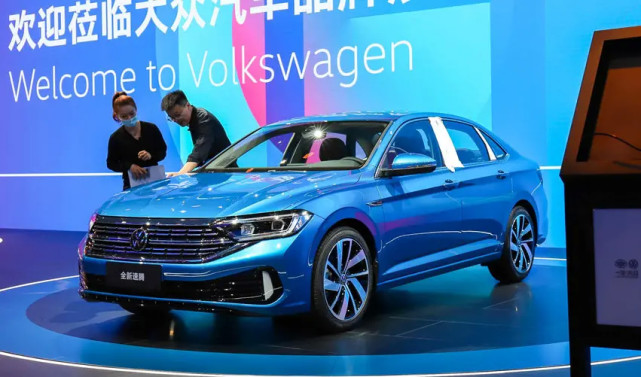 2022款大眾速騰來了,車長近4米8接近b級車,8.7秒破百,香?