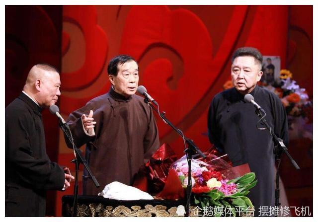 属于正统的路子早年在北京市戏曲学校相声班学艺,跟随相声演员王世臣