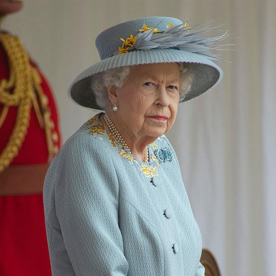 英国女王健康状况引发担忧：连续退出重要活动，甚至无法遛狗新概念英语的原版音频