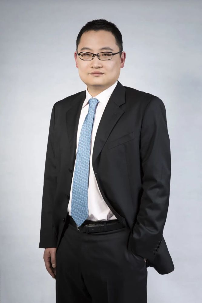 谢治宇发声_从中长期看,A股市场已经具备一定投资价值